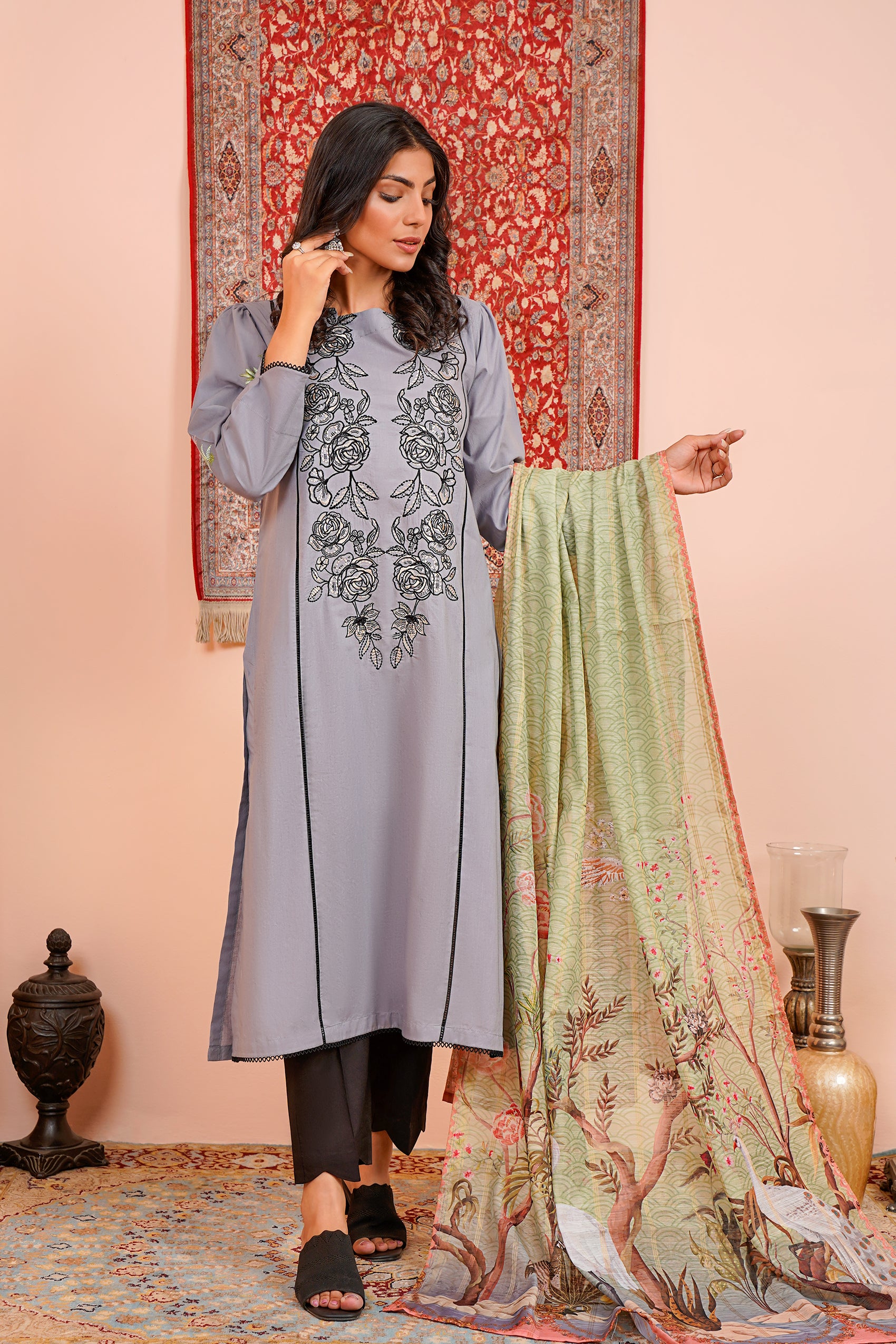 NEUTRALS EMBROIDERED KE-230575 (2PC)